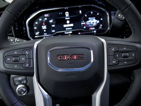 New 2025 GMC Sierra 1500 SLE w/ Preferred Package image 13