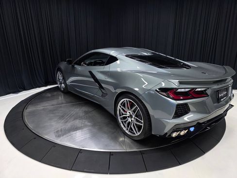 Used 2022 Chevrolet Corvette Stingray Preferred Cpe w/ Z51 Performance Package RWD image 12