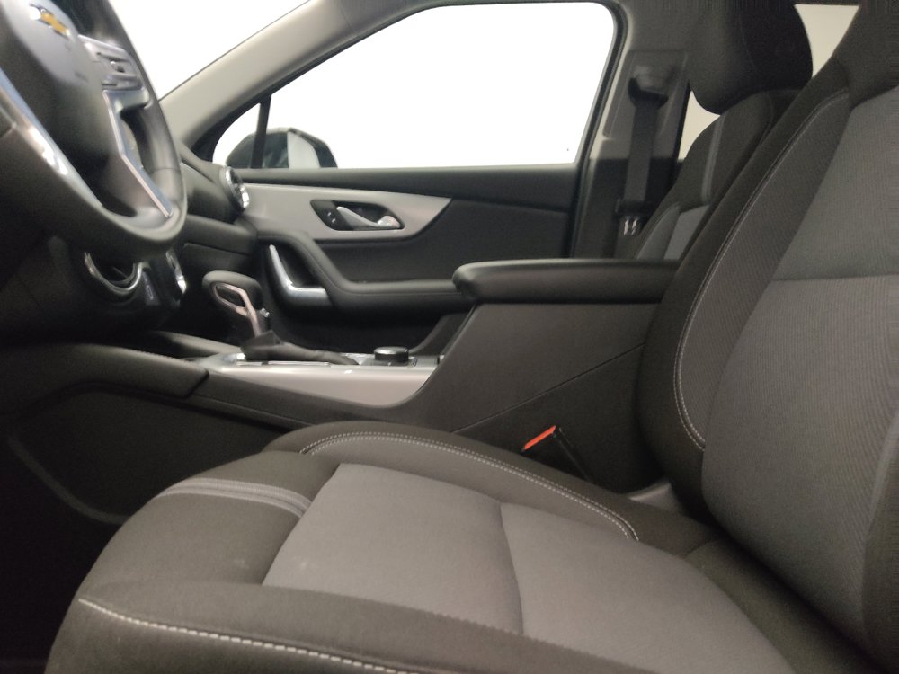 Used 2024 Chevrolet Blazer LT w/ Convenience Package FWD image 17