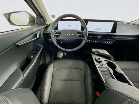 Used 2024 Kia EV6 Light RWD image 13