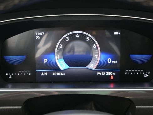 Used 2024 Volkswagen Tiguan SE FWD image 26