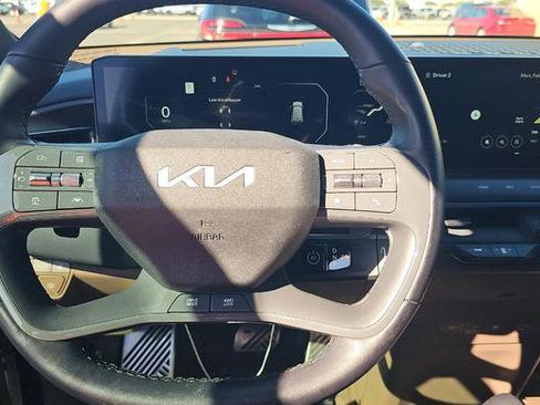 Used 2024 Kia EV9 GT-Line image 7