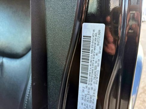 Used 2017 Jeep Wrangler Unlimited Sahara AWD/4WD image 26