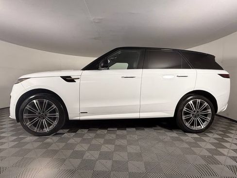 Used 2025 Land Rover Range Rover Sport Autobiography AWD/4WD image 3