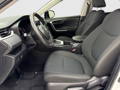 Used 2023 Toyota RAV4 LE FWD image 17