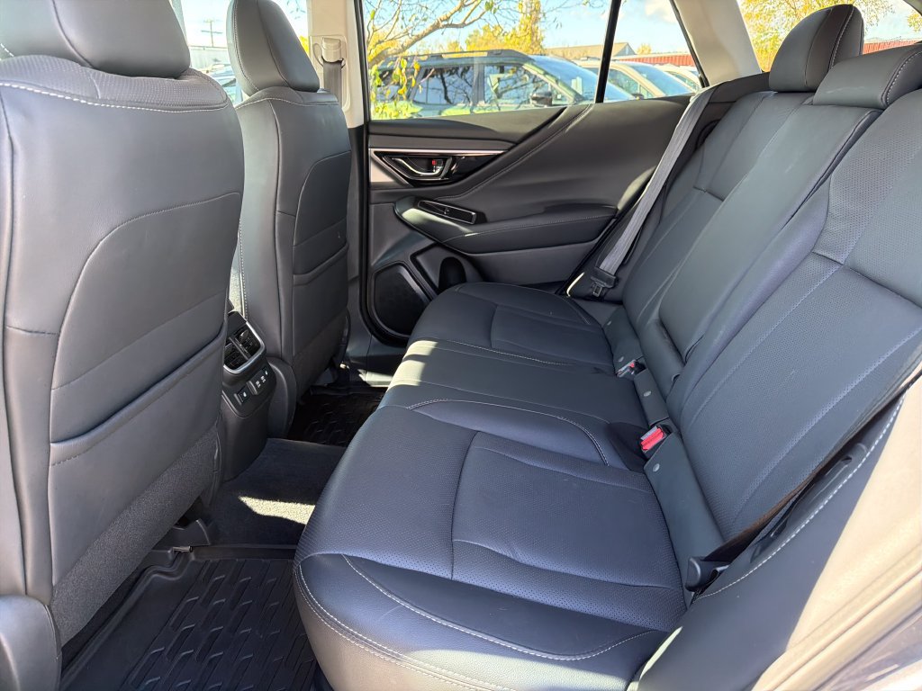 Used 2022 Subaru Outback Limited AWD/4WD image 25