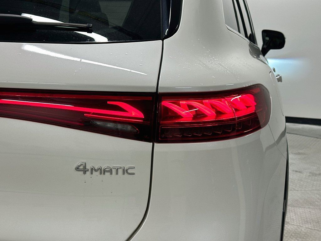 Certified 2023 Mercedes-Benz EQS 580 4MATIC SUV image 32