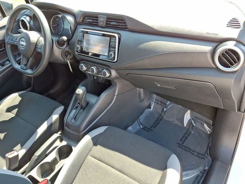 Used 2025 Nissan Versa S w/ Trunk Package FWD image 31