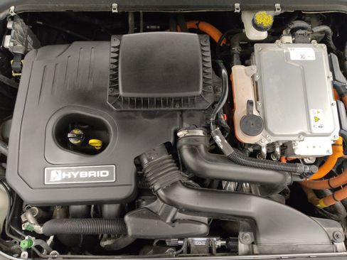 Used 2018 Ford Fusion SE image 30