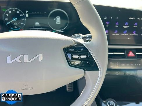 Used 2024 Kia Niro Wave w/ Wave Preserve Package FWD image 24