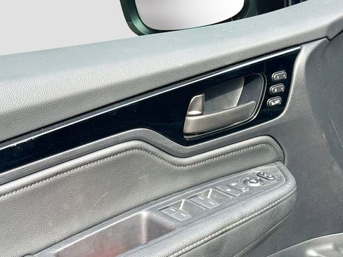 Used 2025 Honda Odyssey Touring image 18