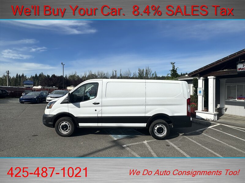 Used 2023 Ford Transit 250 Low Roof RWD image 3