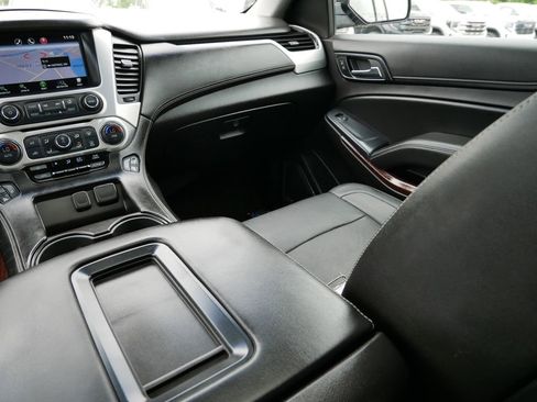 Used 2015 GMC Yukon XL SLT w/ Open Road Package AWD/4WD image 20