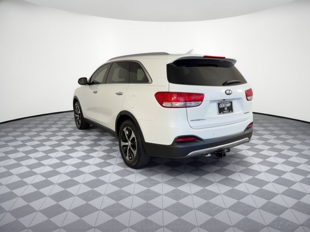 Used 2017 Kia Sorento EX w/ EX Premium Package FWD image 3
