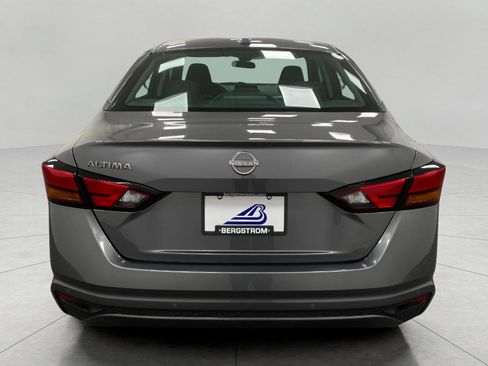 Certified 2025 Nissan Altima 2.5 SV FWD image 4