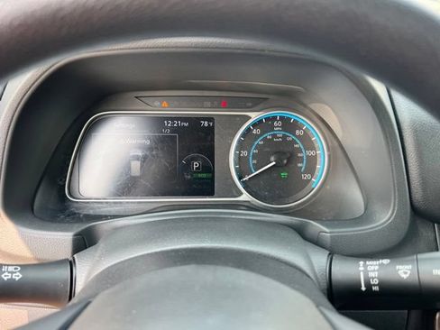 Used 2024 Nissan Leaf S FWD image 18