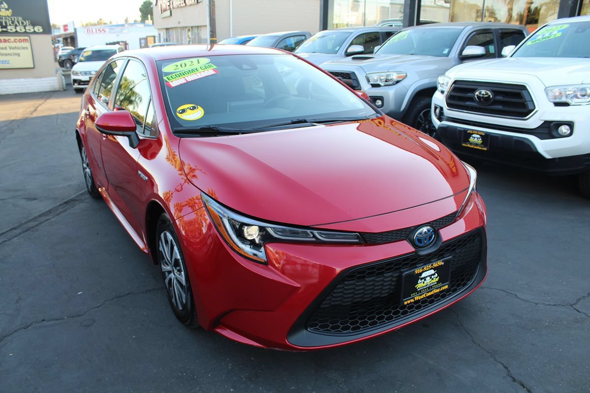 Used 2021 Toyota Corolla LE w/ Carpet Mat Package (TMS) FWD image 8