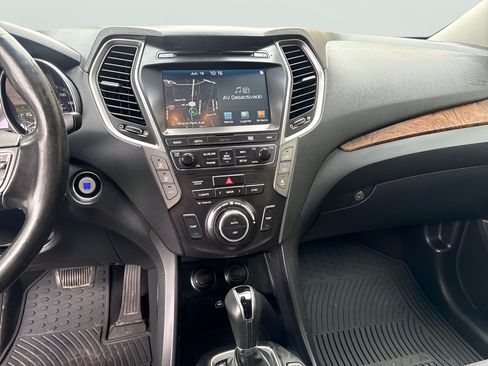 Used 2017 Hyundai Santa Fe Limited AWD/4WD image 25