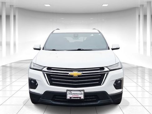 Used 2023 Chevrolet Traverse LT image 4