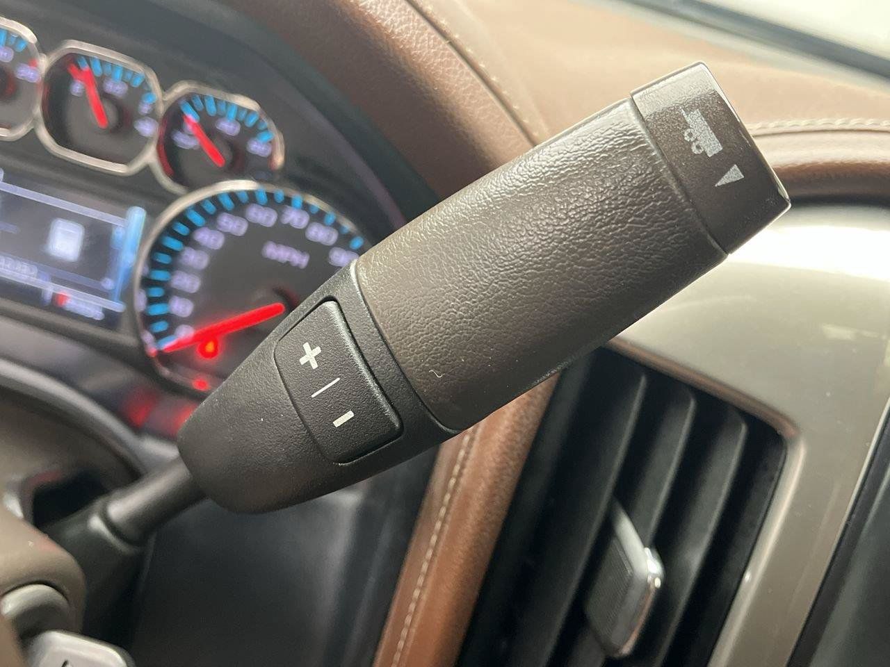 Used 2018 Chevrolet Silverado 1500 High Country w/ LPO, Protection Package AWD/4WD image 25