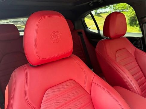 Used 2023 Alfa Romeo Stelvio Veloce AWD/4WD image 41