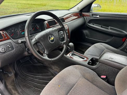 Used 2011 Chevrolet Impala LT image 10