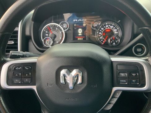 Used 2022 RAM 3500 Big Horn image 24