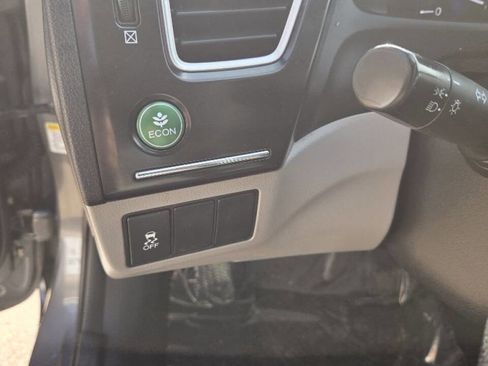 Used 2013 Honda Civic LX image 9