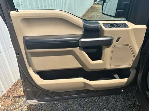 Used 2018 Ford F150 XLT RWD image 11