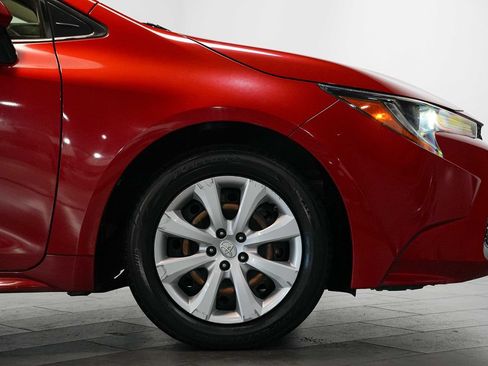 Used 2021 Toyota Corolla LE FWD image 9