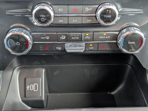 New 2026 Ford F150 XLT w/ Equipment Group 302A MID AWD/4WD image 19