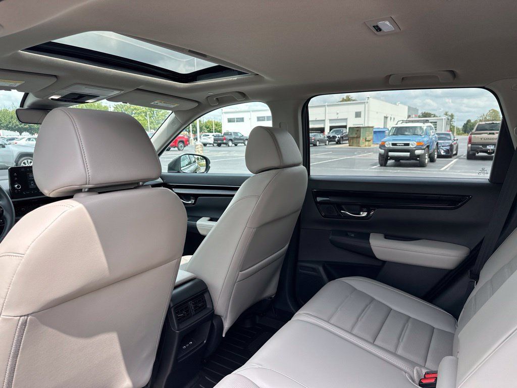 Used 2024 Honda CR-V EX-L image 29