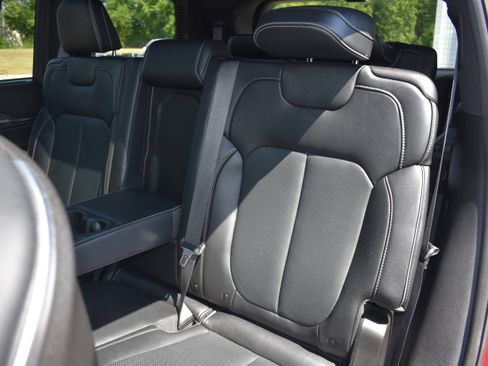 Used 2025 Jeep Grand Cherokee L Overland w/ Advanced Protech Group III AWD/4WD image 29