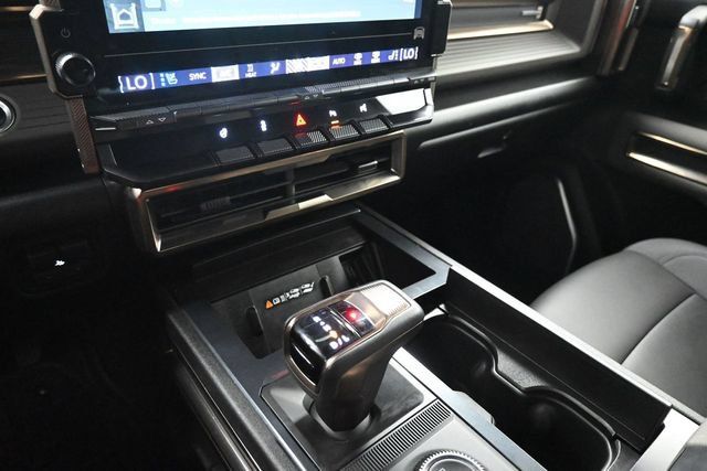 Used 2024 GMC Hummer EV 3X AWD/4WD image 8