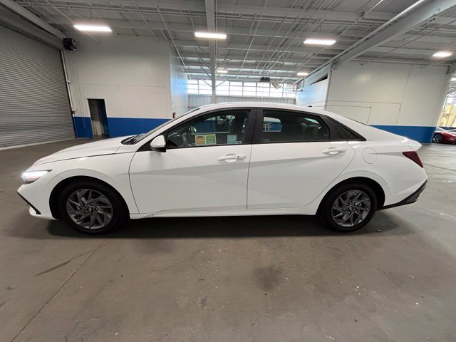 Used 2024 Hyundai Elantra SEL FWD image 6