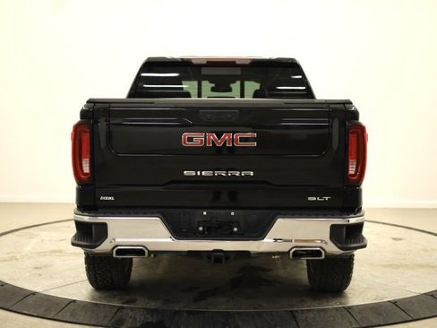 Used 2023 GMC Sierra 1500 SLT w/ SLT Premium Package image 4