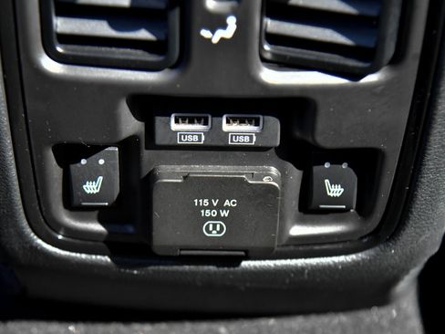 Used 2025 Dodge Durango GT AWD/4WD image 42