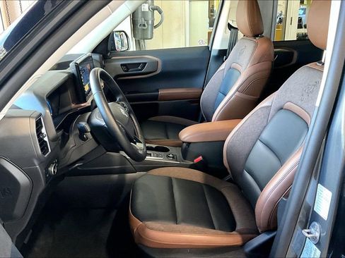 Used 2025 Ford Bronco Sport Outer Banks AWD/4WD image 3