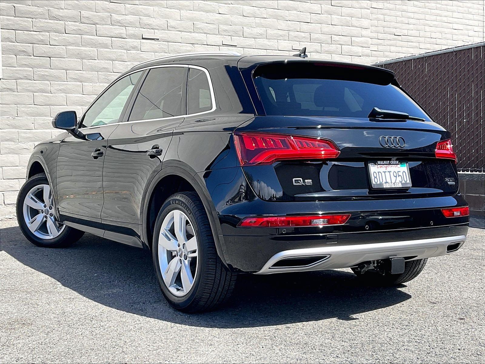 Used 2018 Audi Q5 2.0T Premium Plus w/ Premium Plus Package AWD/4WD image 10