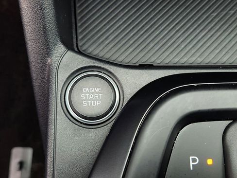 Used 2025 Kia K4 LXS image 17