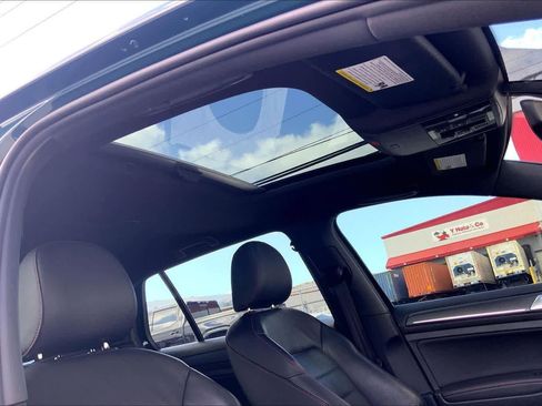 Used 2019 Volkswagen GTI SE w/ SE Experience Package FWD image 30