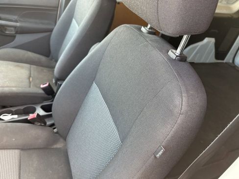 Used 2015 Ford Transit Connect XL image 3