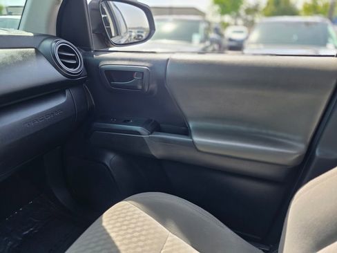 Used 2022 Toyota Tacoma SR AWD/4WD image 26