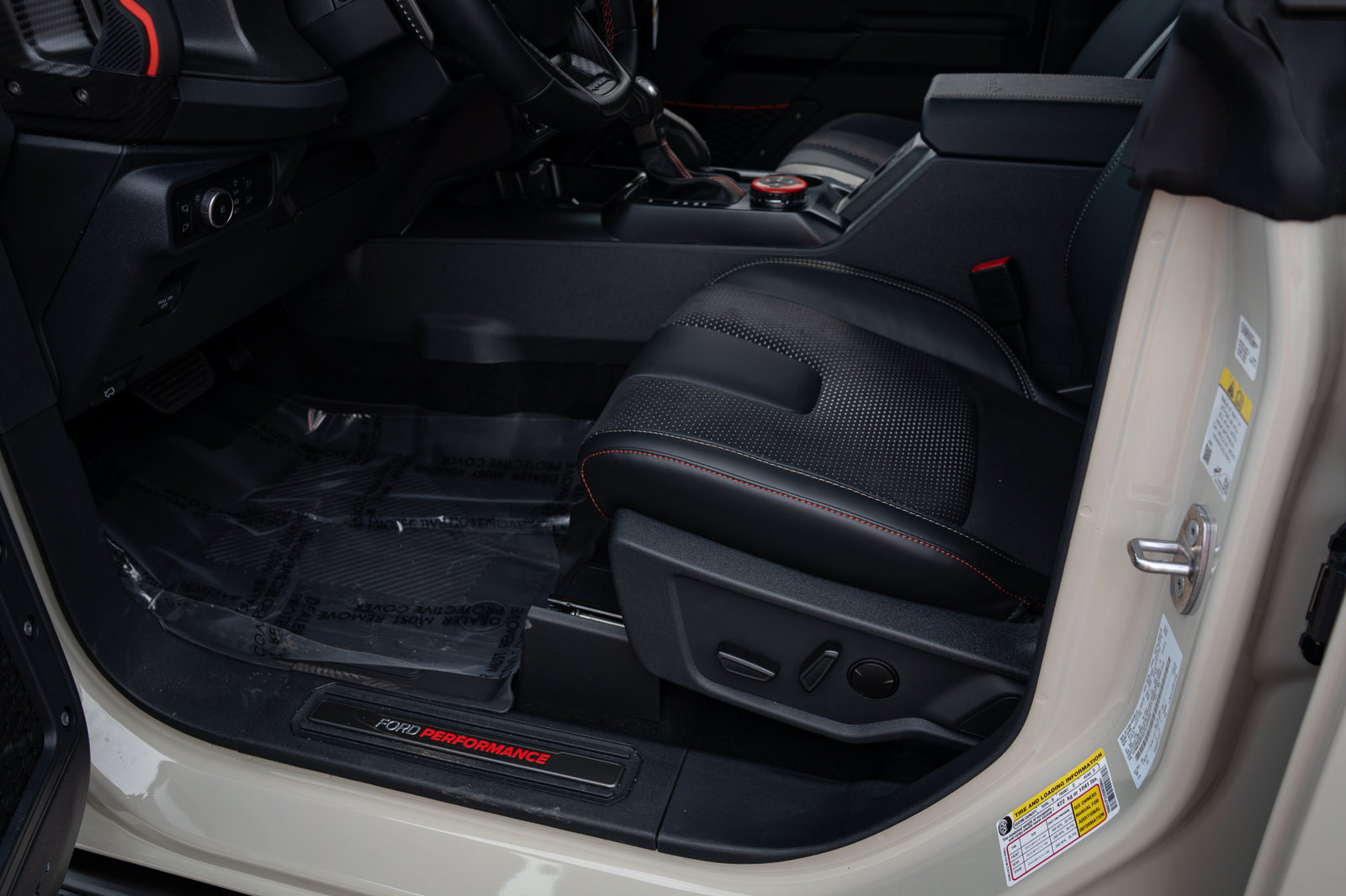 New 2026 Ford Bronco Raptor w/ Interior Carbon Fiber Pack AWD/4WD image 32