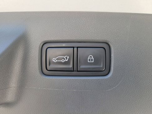 Used 2025 Hyundai Santa Fe SEL AWD/4WD image 9