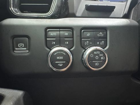 Used 2024 GMC Sierra 1500 AT4X w/ AT4X AEV Edition AWD/4WD image 17