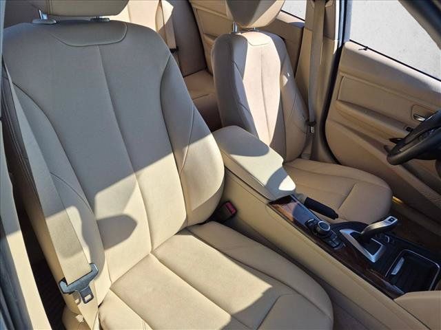Used 2013 BMW 328i Sedan RWD image 16