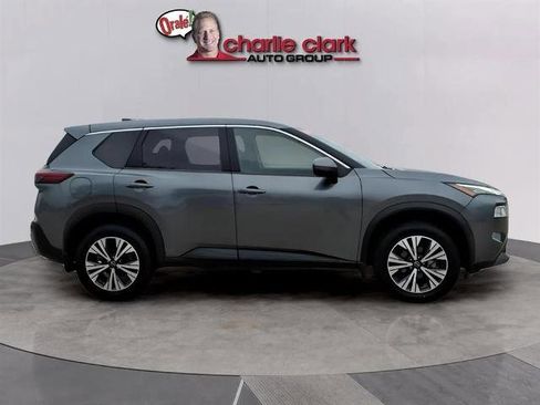 Certified 2023 Nissan Rogue SV FWD image 8
