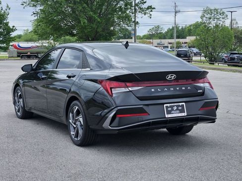 New 2026 Hyundai Elantra Limited FWD image 5