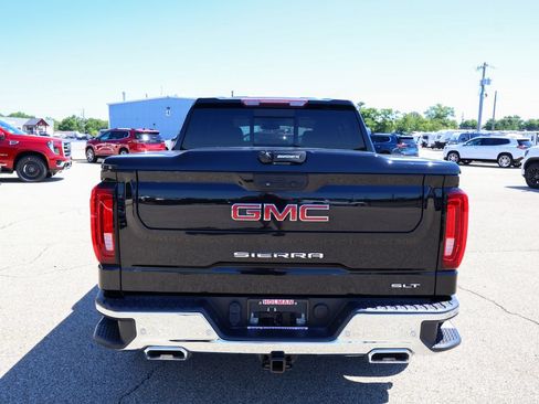 Used 2021 GMC Sierra 1500 SLT w/ SLT Premium Plus Package AWD/4WD image 4